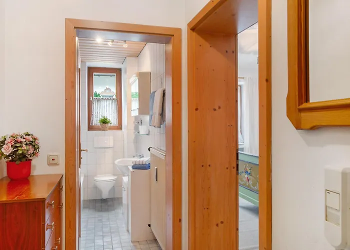 Zum Schnitzer Franzl Apartment *